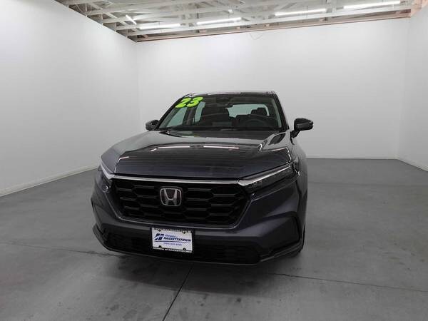 Honda CR-V with VIN: 2HKRS4H28PH422979