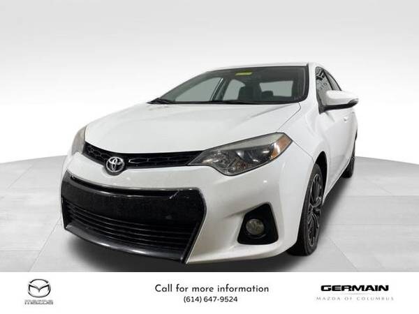 Toyota Corolla with VIN: 5YFBURHE2GP556182
