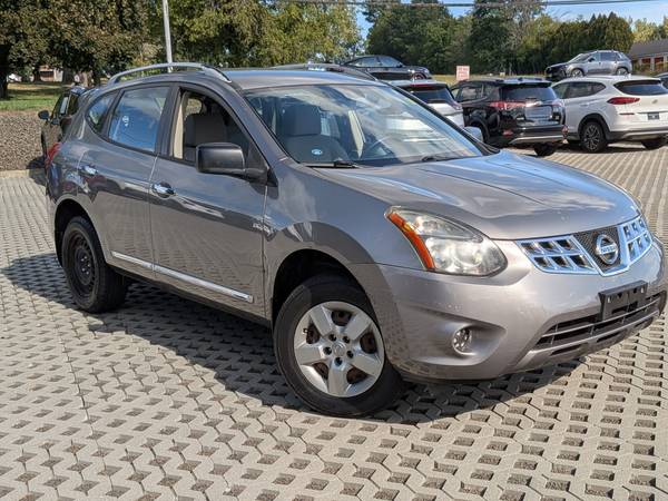 Nissan Rogue Select with VIN: JN8AS5MV7EW706716