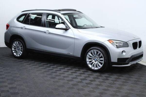 BMW X1 with VIN: WBAVL1C58FVY29403