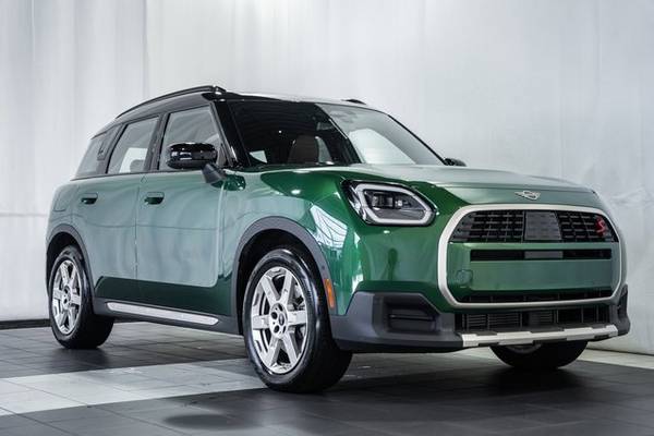 MINI Countryman with VIN: WMZ23GA03S7S23487