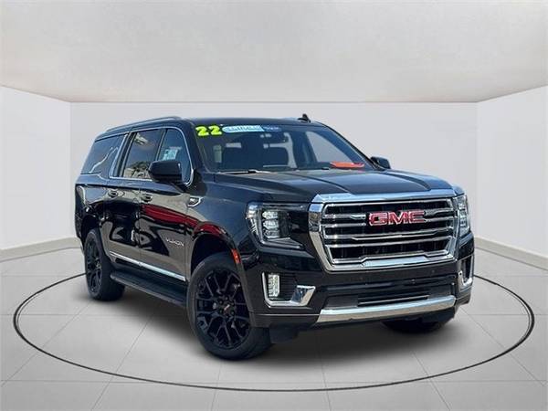 GMC Yukon XL with VIN: 1GKS1GKD1NR282722