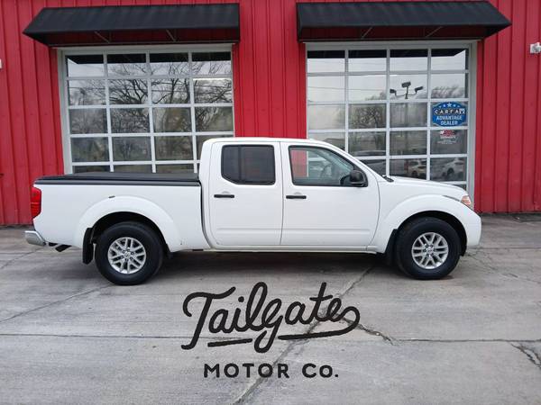 Nissan Frontier with VIN: 1N6AD0FV0JN705927