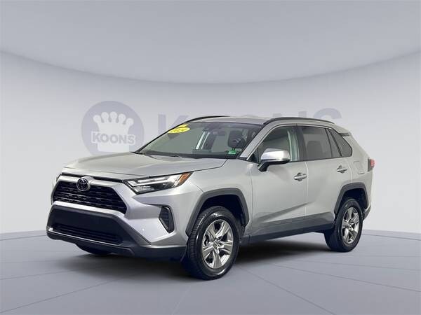 Toyota RAV4 with VIN: 2T3W1RFV4RW309087