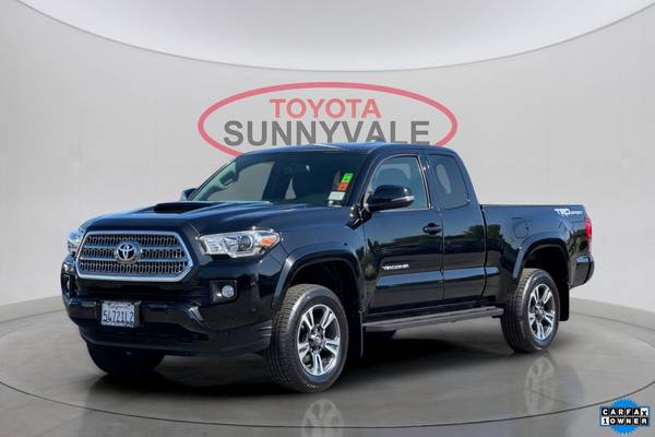Toyota Tacoma with VIN: 5TFRZ5CNXHX050389
