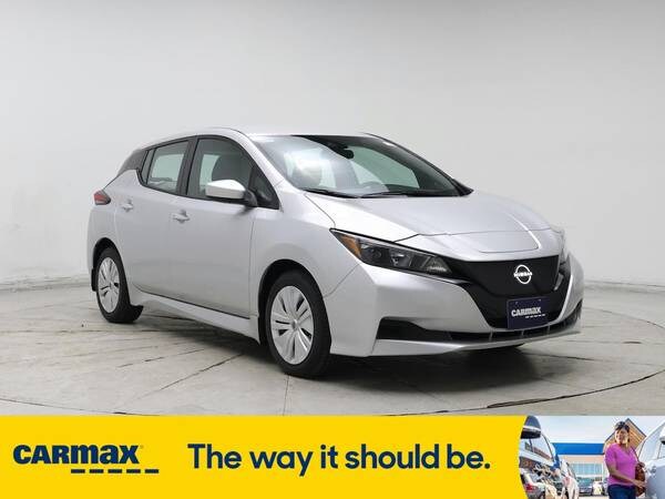 Nissan LEAF with VIN: 1N4AZ1BV7SC557472