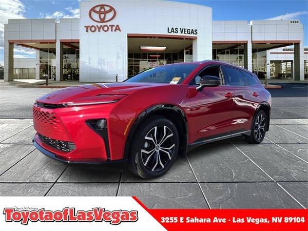 Toyota Crown Signia with VIN: JTDACAAJ6S3021705