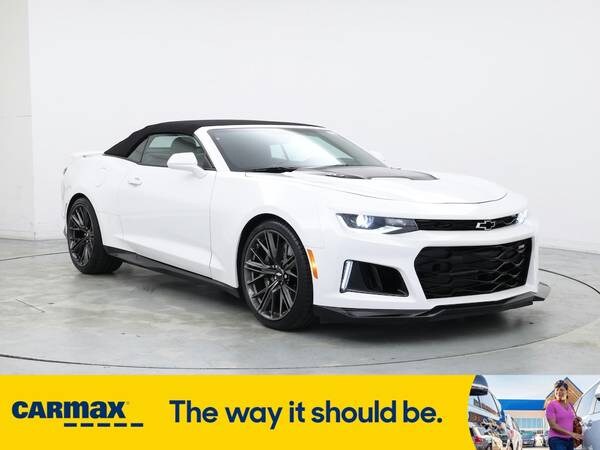 Chevrolet Camaro with VIN: 1G1FK3D64K0144358