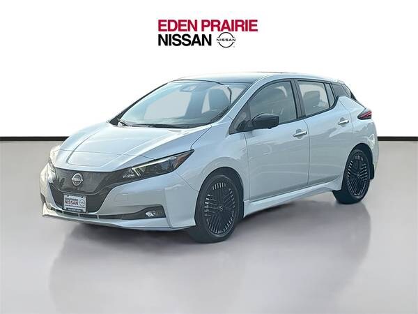 Nissan LEAF with VIN: 1N4CZ1CV2PC561766
