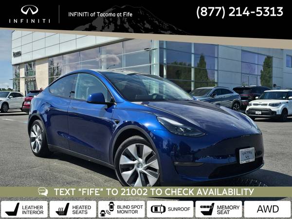 Tesla Model Y with VIN: 7SAYGDEE7PF758488