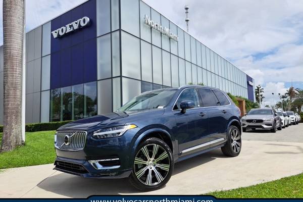 2023 Volvo XC90 B6 Ultimate Bright