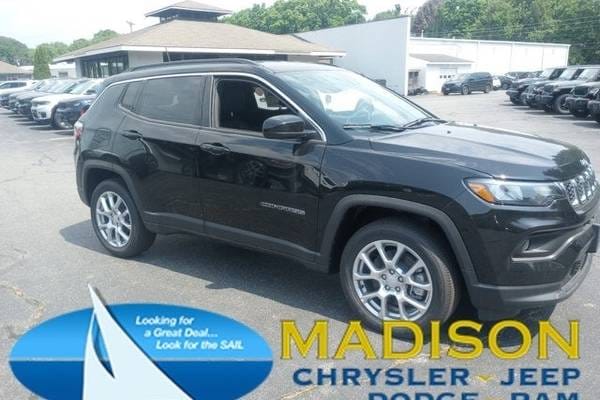 2024 Jeep Compass Latitude Lux