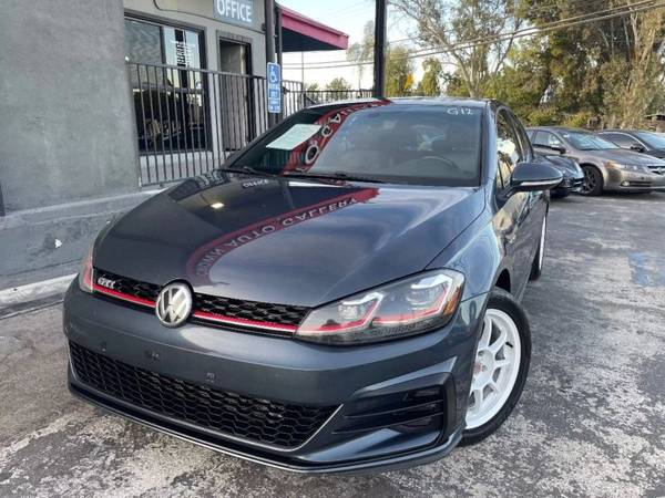 Volkswagen Golf GTI with VIN: 3VW547AU9JM287614