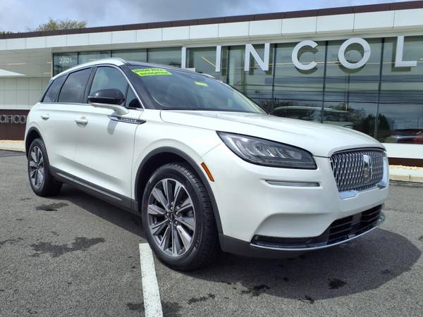 Lincoln Corsair with VIN: 5LMCJ2D9XMUL02756