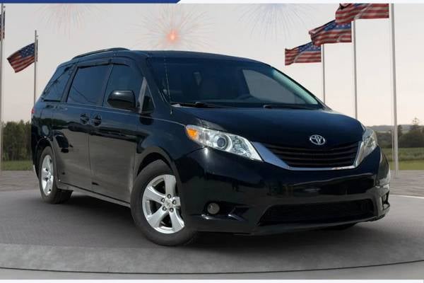 2011 Toyota Sienna LE 8-Passenger