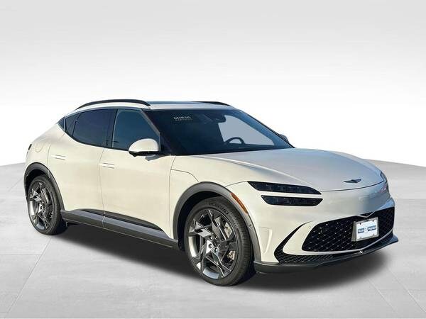 Genesis GV60 with VIN: KMUKEDTB2PU010995