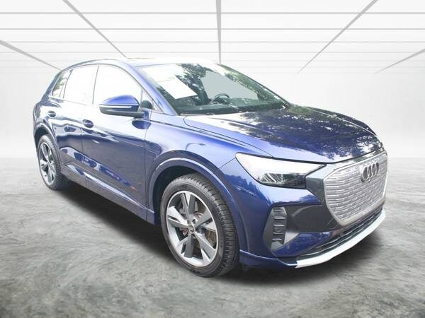 Audi Q4 e-tron with VIN: WA1H2BFZ2NP033041