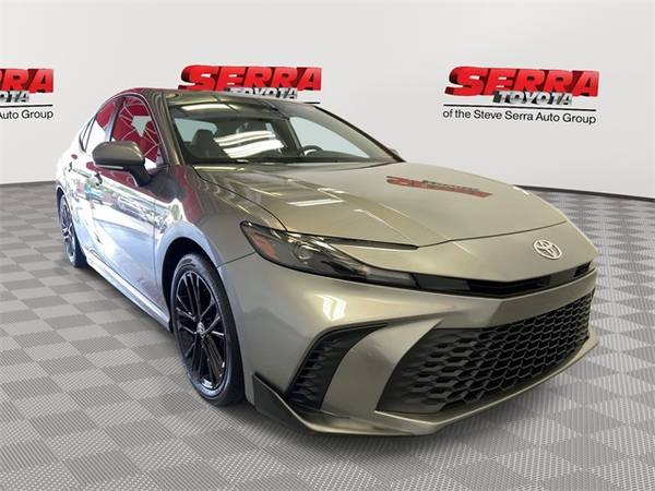 Toyota Camry with VIN: 4T1DAACK5SU576014