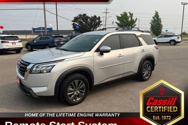 2024 Nissan Pathfinder SV