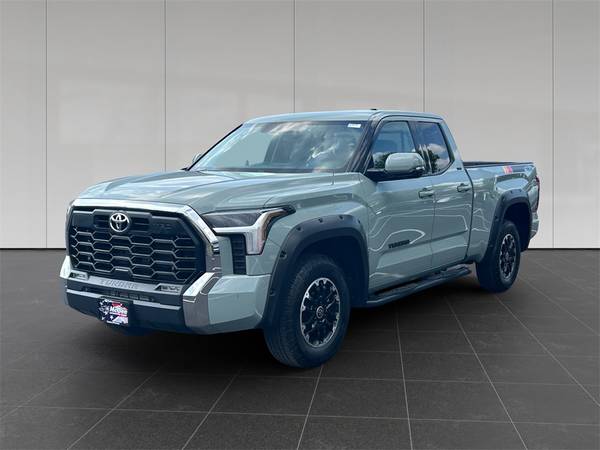 Toyota Tundra with VIN: 5TFLA5DA8NX051528
