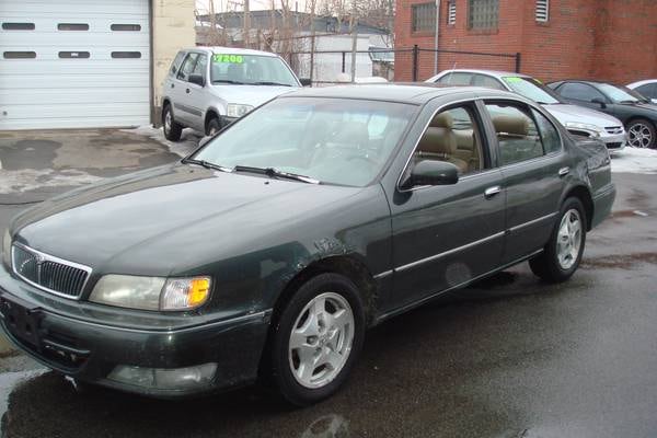 1999 INFINITI I30 Base