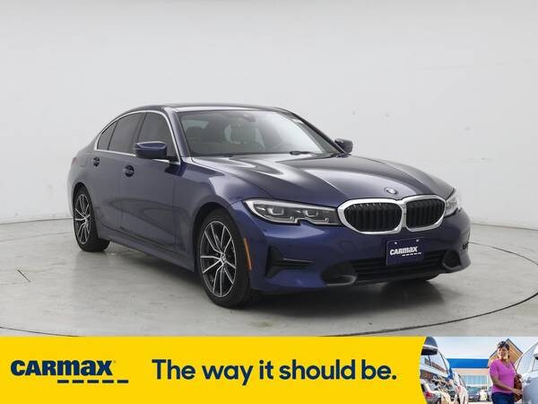 BMW 3 Series with VIN: WBA5R1C56KFH01103