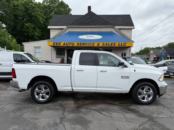 Ram 1500 with VIN: 1C6RR7GG0JS231356
