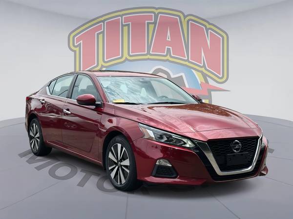 Nissan Altima with VIN: 1N4BL4DW0MN311657