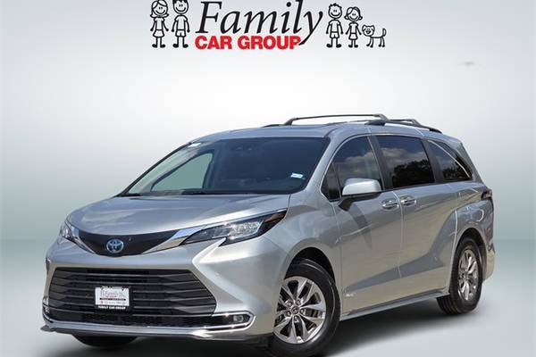 2021 Toyota Sienna XLE 7-Passenger Hybrid