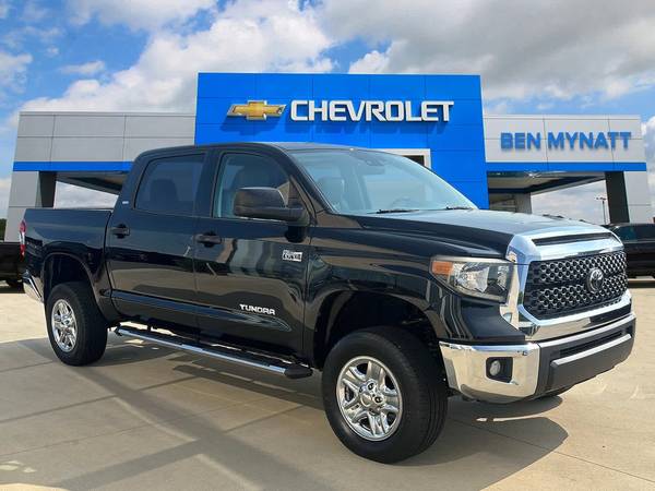 Toyota Tundra with VIN: 5TFDY5F17LX933560