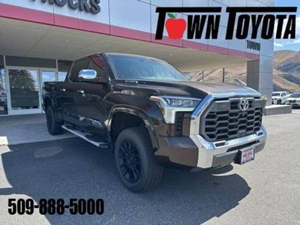 Toyota Tundra with VIN: 5TFMC5EC1SX008417