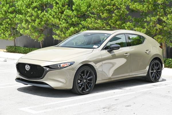 2024 Mazda 3 2.5 Carbon Turbo Hatchback