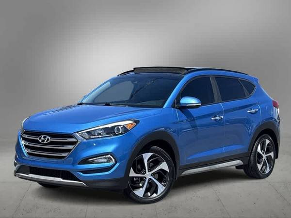 Hyundai Tucson with VIN: KM8J33A20HU475838