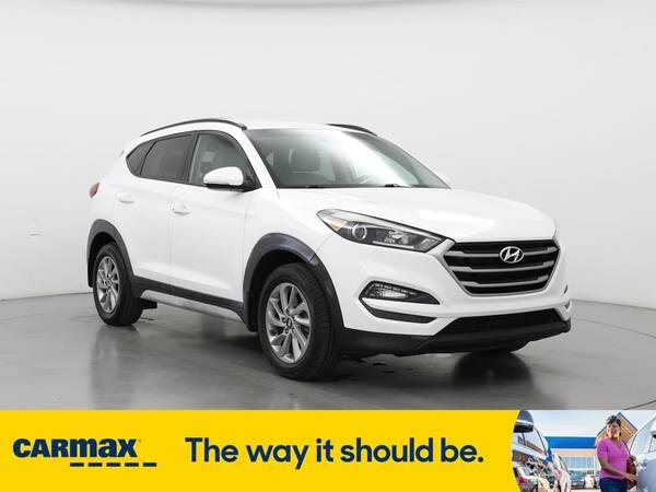 Hyundai Tucson with VIN: KM8J33A44JU631807