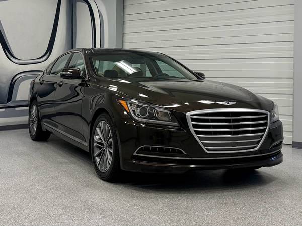 Hyundai Genesis with VIN: KMHGN4JE0FU093990