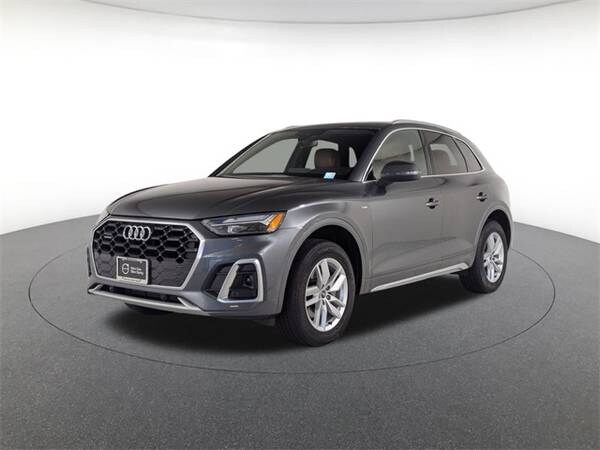 Audi Q5 with VIN: WA1GAAFY6N2099489