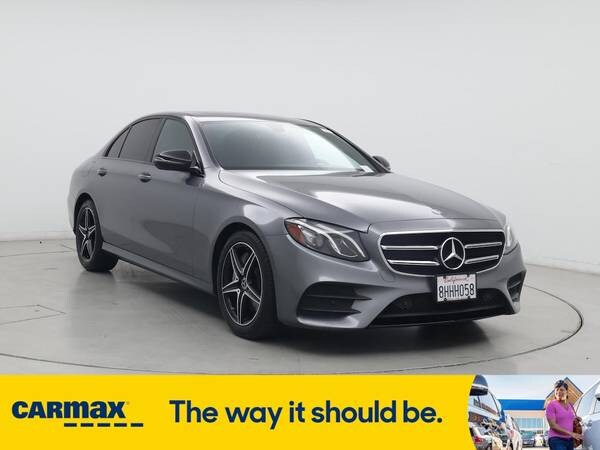 Mercedes-Benz E-Class with VIN: WDDZF4JB1KA526007
