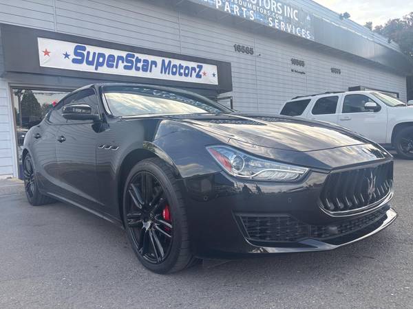 Maserati Ghibli with VIN: ZAM57XSAXJ1304735