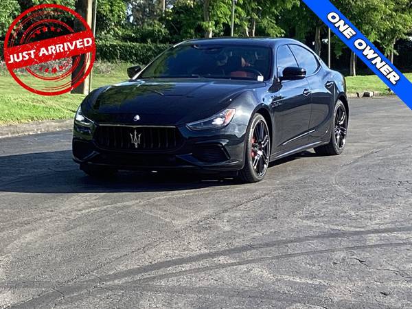 Maserati Ghibli with VIN: ZAM57YSM9NX401279