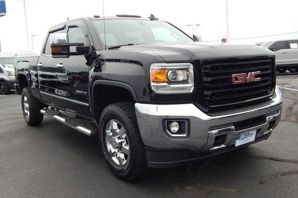 2017 GMC Sierra 2500HD SLT  Crew Cab