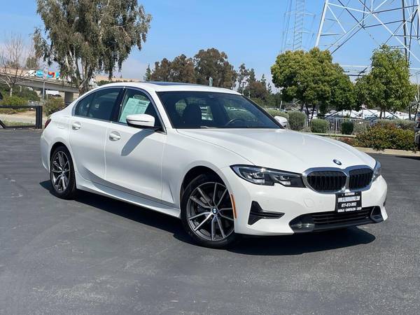 BMW 3 Series with VIN: 3MW5R1J00L8B31081