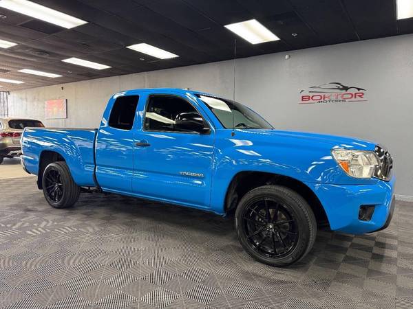 Toyota Tacoma with VIN: 5TFTX4CN7FX060266