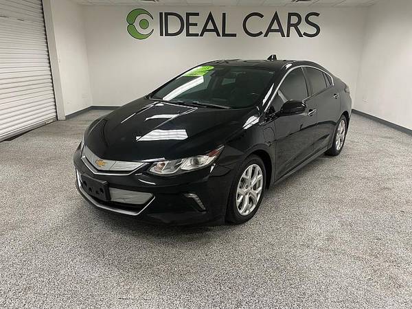 Chevrolet Volt with VIN: 1G1RD6S5XJU136694