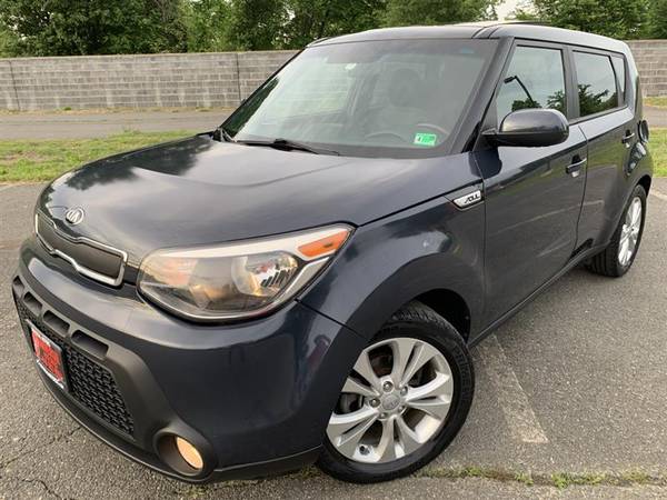 Kia Soul with VIN: KNDJP3A5XF7146563