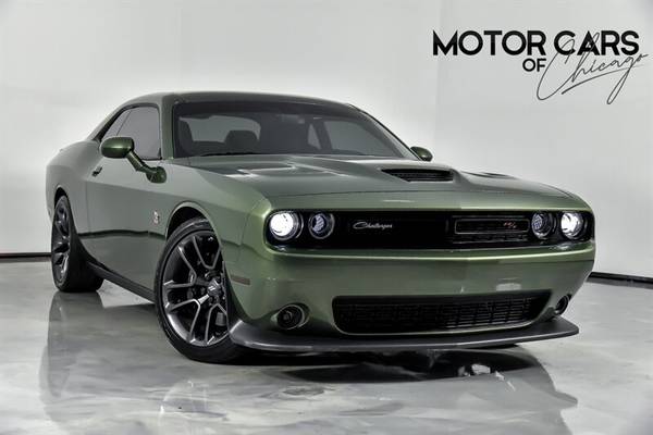 Dodge Challenger with VIN: 2C3CDZFJ4NH112734
