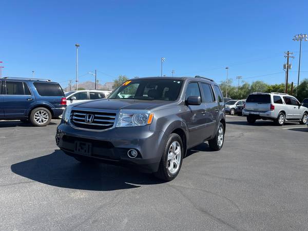 Honda Pilot with VIN: 5FNYF3H5XEB002396