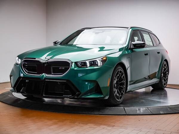 BMW M5 with VIN: WBS83GV03SCV12650