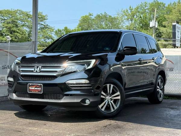Honda Pilot with VIN: 5FNYF6H88JB056740
