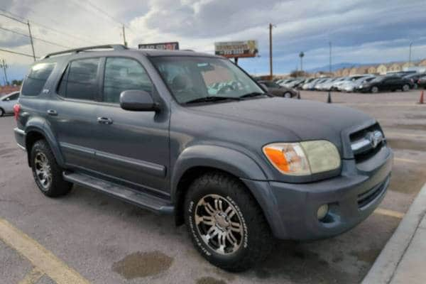 2005 Toyota Sequoia SR5