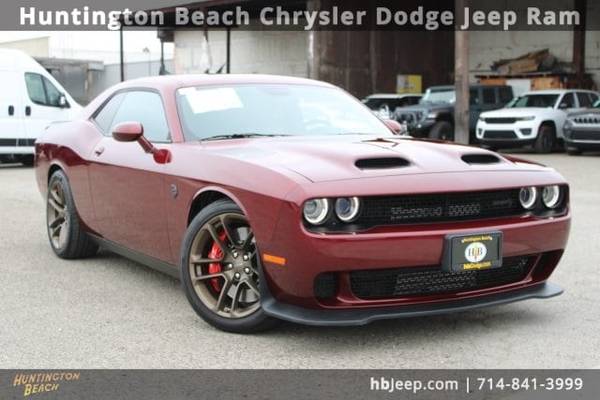 Dodge Challenger with VIN: 2C3CDZL92NH210364
